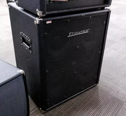 Traynor - 800 Watt 4x10 Bass Cabinet - 4 ohm Configuration